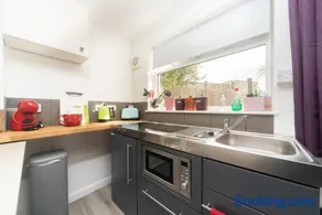11 Boutique studio apartment perfect for peaceful getaway, secluded garden, quiet location - Image 4