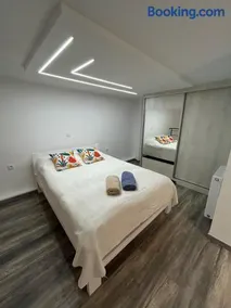 Elia Apartments - Image 2