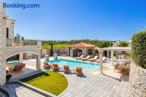 Atlantis Luxe Villa - Image 2