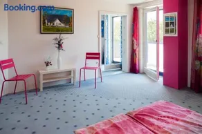 Modrin Apartments - Image 1