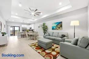 Cozy & Elegant 3BR Home - Image 1