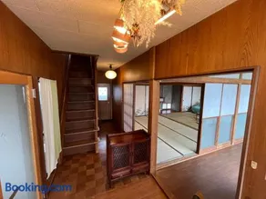 ぶどう畑に囲まれた貸切宿 白百合醸造から徒歩すぐ"Vineyard Vista" Vacation rental short walk from Winery - Image 1