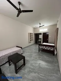 Cosy Stays, 2 Adjacent Apartments in Irinjalakuda - Image 2