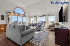 WV12 Holiday Beach House - Image 4