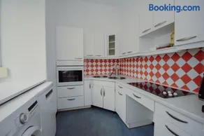 Altbauwohnung in städtischer Ruhelage - Image 2