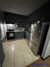 Casa No6 Ascot - Image 4