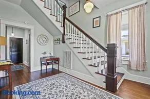 Shore Refections - historic charm just minutes from the beach! - Image 2
