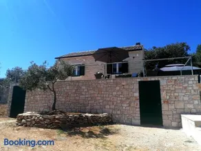 Secluded Holiday home HERITAGE - Image 4