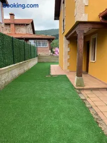Chalet Individual en Vargas, Cantabria - Image 1