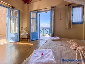 Kyparissis Beach House 2 - Image 2