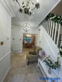 Beautiful 6 Bedroom House Oxford City - Image 3