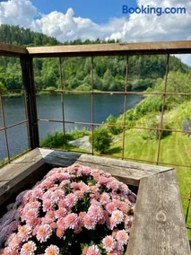 Idyllic Lake House - 4 rooms & 5 m Glamping Tent - Boat & SUP - Image 3