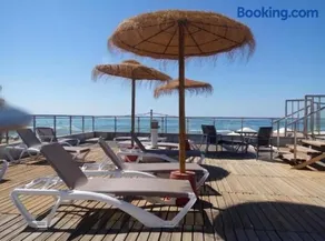 Islantilla-Apartamento con piscina y garaje en primera línea de playa - Image 3