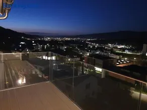Apartment with very nice views - Image 1