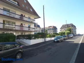 NICE FLAT 50M BEACH & CENTER - Image 5