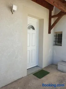 T1 Dans Maison Au Calme - Image 1