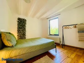 Oasis-Spacious Loft in Excellent Location - Image 4