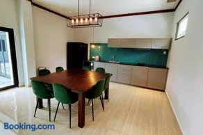 Villa Emerald: 3 Bedroom Pool Villa Near River - Image 3