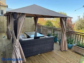Home - Image 3