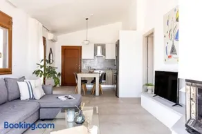 Infinite Blue Apartments - Residencies with Private Pools - Image 2