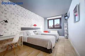 Apartahotel Comforsuite - Image 2