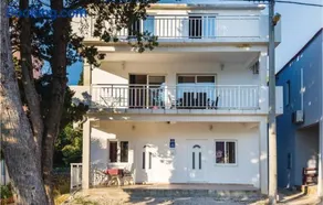Two-Bedroom Apartment In Blace - Image 3
