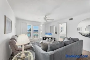 4410 Warren #201 - Image 2
