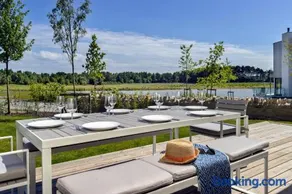 Lakeside property with spa access on a nature reserve Maple House BV08 - Image 2