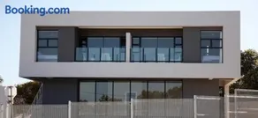 Mari-Amor Self-Catering Apartments - Image 1
