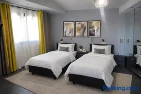 5-Star feel - Luxury penthouse for 4 with huge balcony & view ,8 min from Athens airport - Image 1