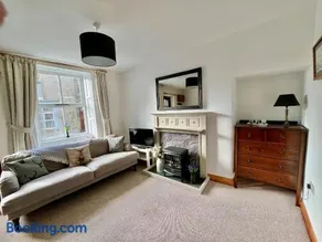 Jubilee Cottage in the Yorkshire Dales - Image 2