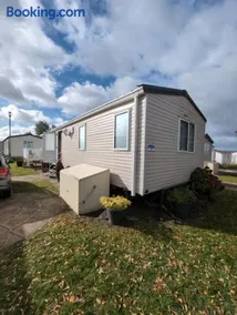 Sea Shore Chalet - Rockley Park - Image 2