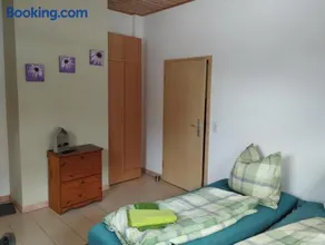 Ferienwohnung Sowade - alle Wohnungen mit Bad und eigener Küche - Image 3