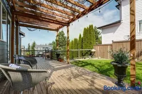 North Seattle Retreat - Image 1