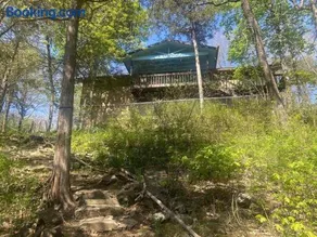 Secluded Lakeview retreat by Eureka Springs-CANOE - Image 1