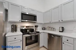 4 Bedroom Retreat in the Heart of Oro Valley - Image 3