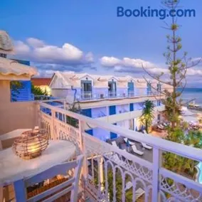 Pierros Hotel - Image 1