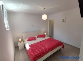 Apartment Bajama - Image 4