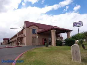 Knights Inn Phoenix at N Black Canyon Hwy - Image 3