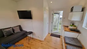 Beach-near cozy cottage - Image 3