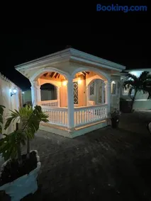 Plantation Villa with Pool-5-Min Walk to Plantation Cove - Image 4