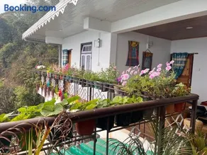Sky View Homestay - Image 2