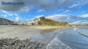 Looe with a View - Entire apartment with FREE allocated parking - Image 3