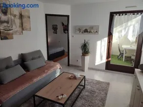 F2 Florival 45m2, avec terrasse, route du vin et free parking - Image 1