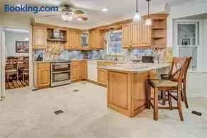 Woodland Apartments - Image 5