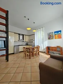 Casa al Campanile terrace, LeonardosHome - Image 2