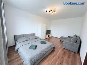Pohodlný apartmán s klímou blízko centra Prievidza - Image 1