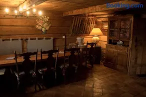 Reine des Aravis - chalet isolé - Image 4