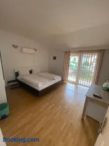 Vila Hubert - Image 2