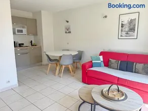 4-person apartment - Air conditioning and Pool - Image 2